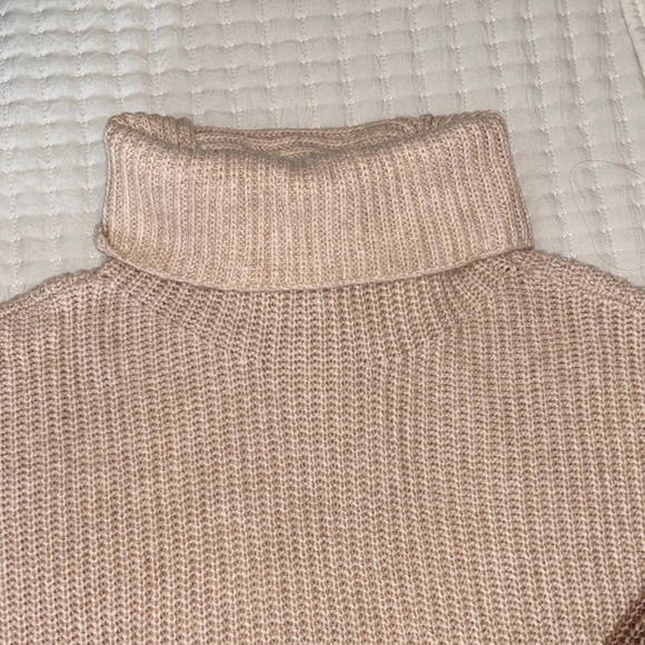 AE Colorblock Turtleneck Sweater - Picture 3 of 6